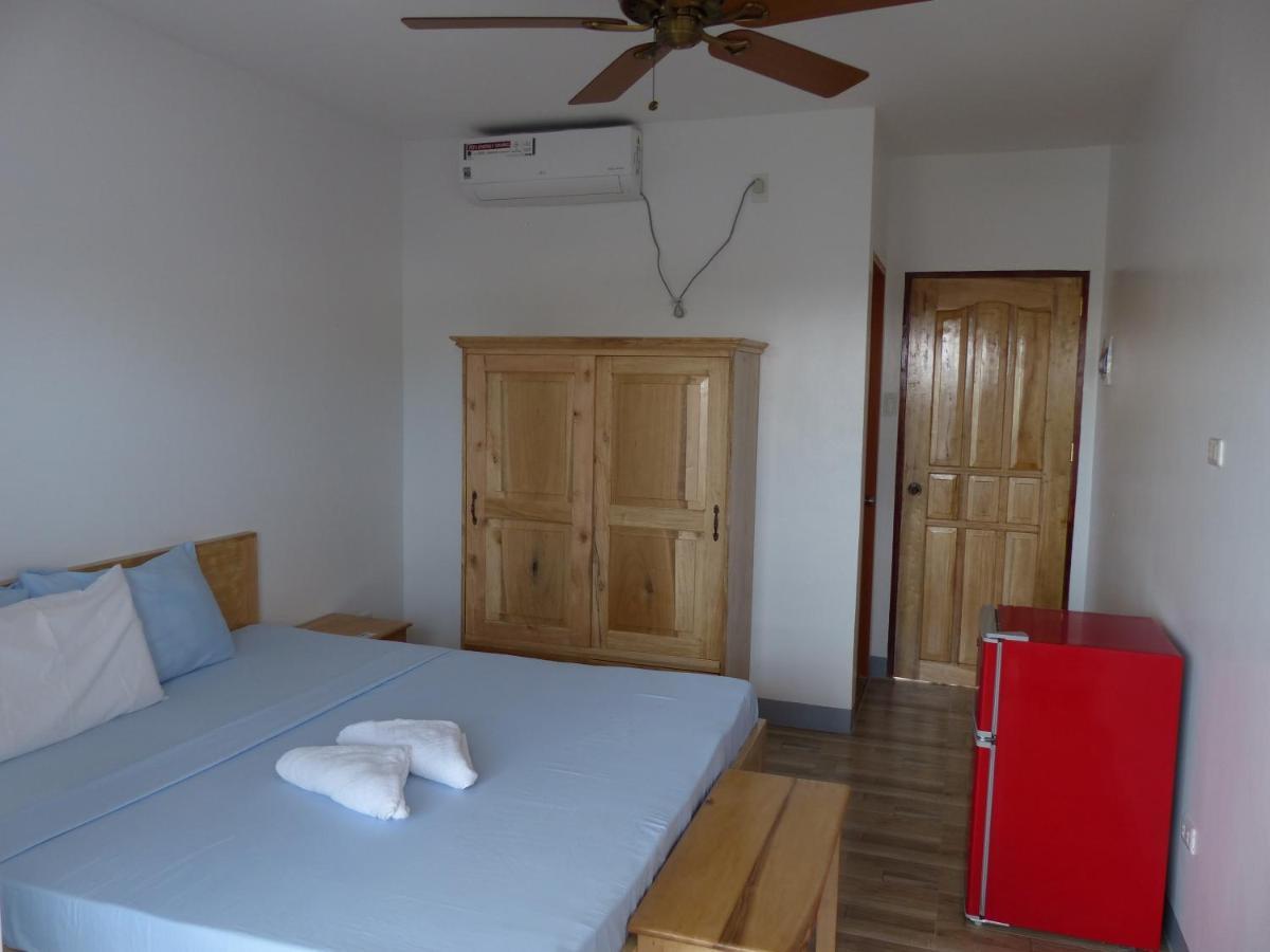 Beyond Island Hotel Moalboal Kültér fotó